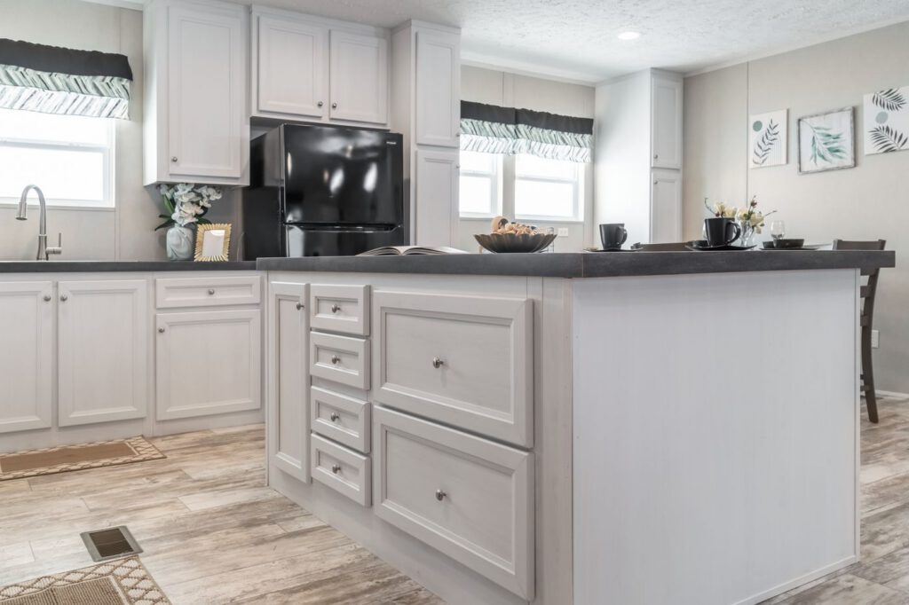clayton savannah benjamin kitchen 3