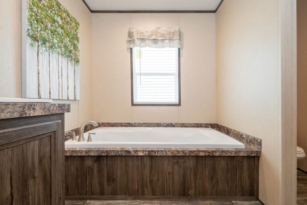 Clayton Savannah Hardin Bathroom 5