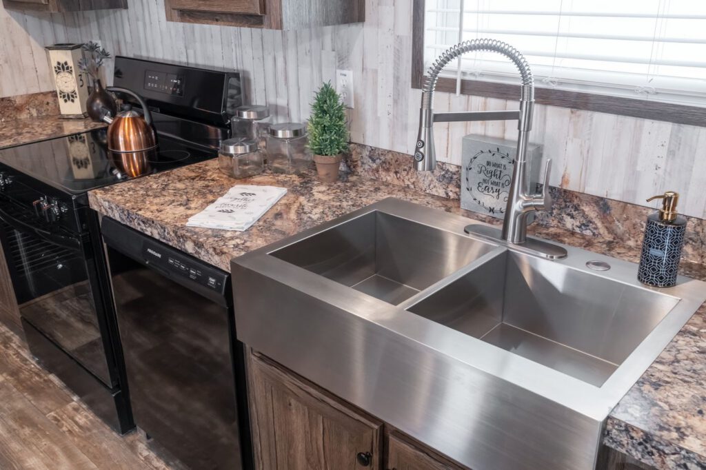 Clayton Savannah Hardin Kitchen 5