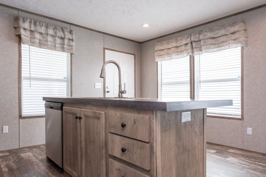 Clayton Savannah Lakeside Cottage Kitchen 4