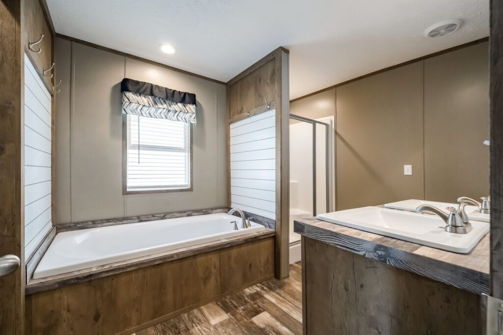 Clayton Savannah Peyton Bathroom 2