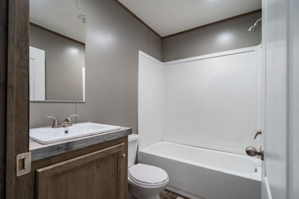 Clayton Savannah Peyton Bathroom 5