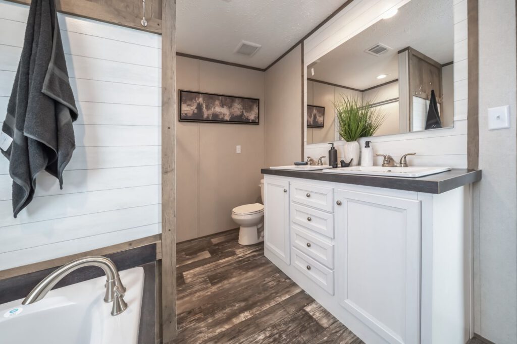 Clayton Savannah Riverhaven Bathroom 2