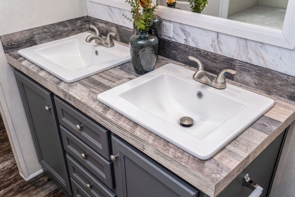 Clayton Savannah Riverview Bathroom