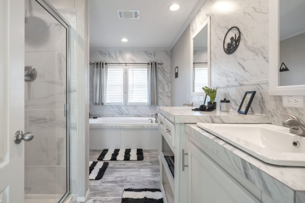 Clayton Savannah Stella Bathroom