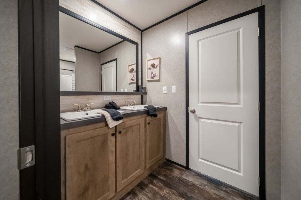 Clayton Savannah Tributary Bathroom 4