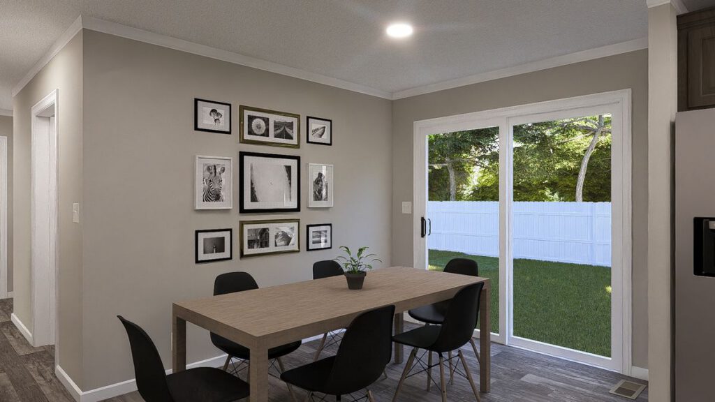 Southern Energy Lil Easy Dining Area