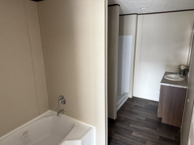 tru sycamore display bathroom