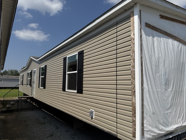 tru sycamore display exterior side