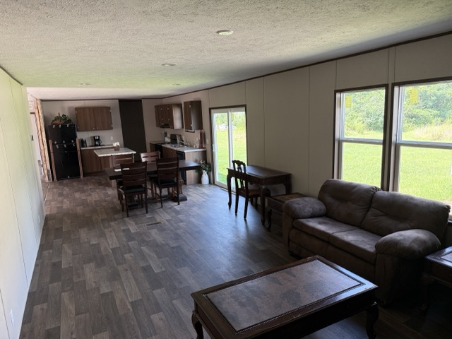 tru sycamore display living room